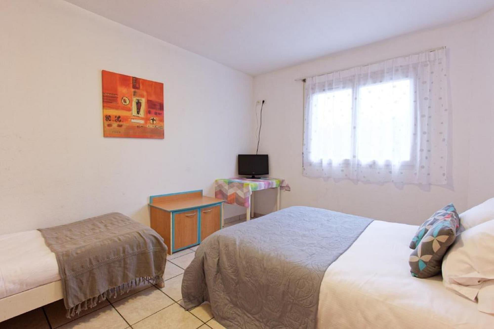 Sure Hotel By Best Western Beziers Le Monestie Boujan-sur-Libron Bagian luar foto