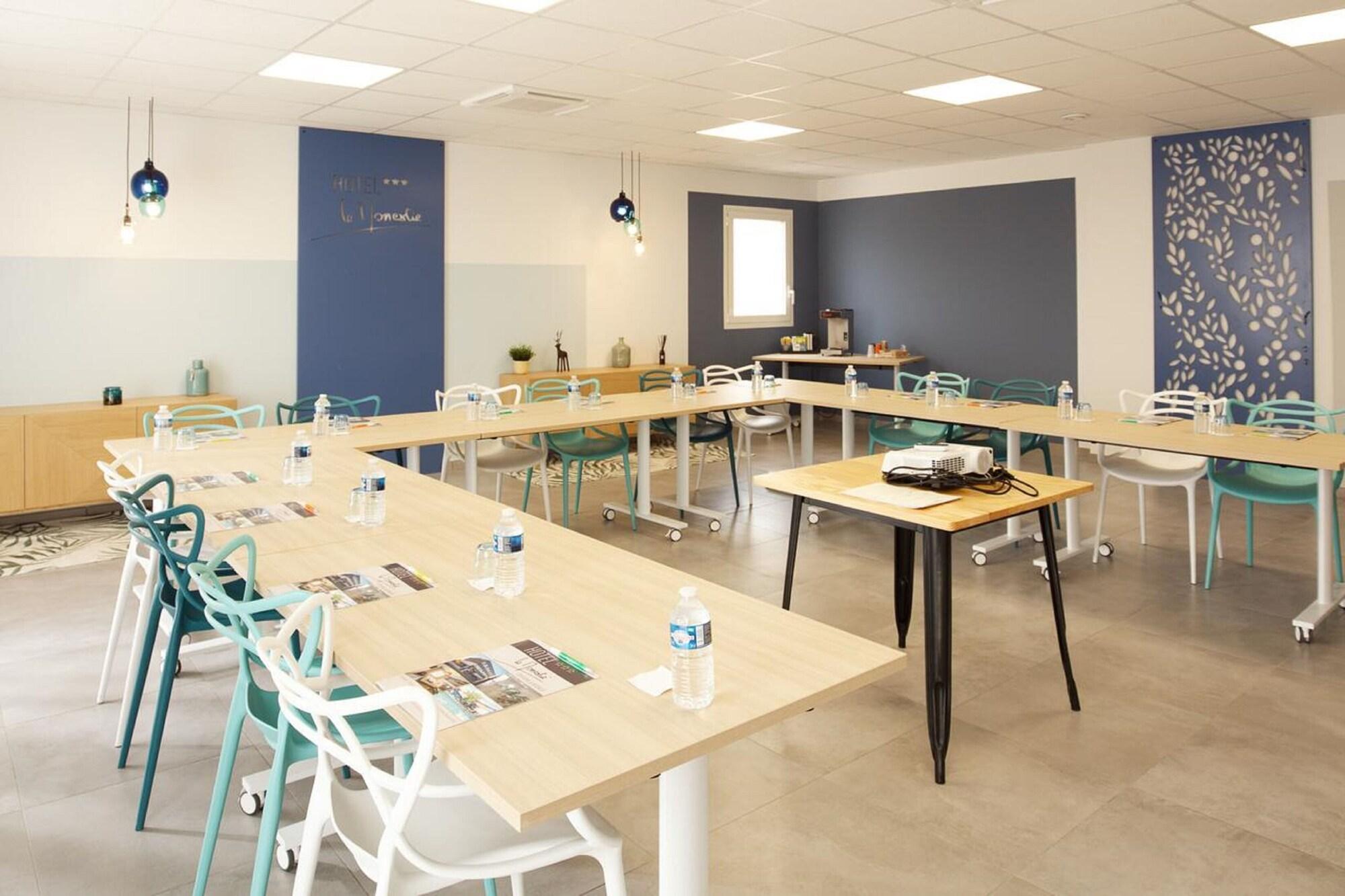 Sure Hotel By Best Western Beziers Le Monestie Boujan-sur-Libron Bagian luar foto