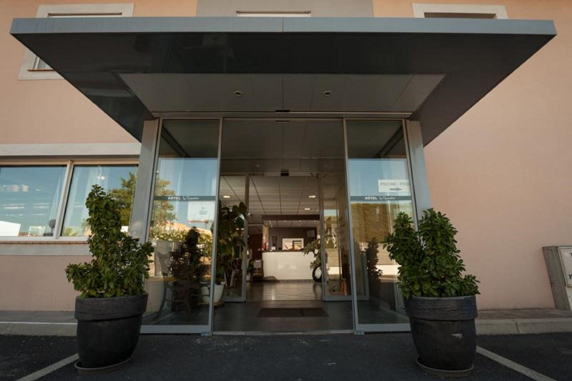 Sure Hotel By Best Western Beziers Le Monestie Boujan-sur-Libron Bagian luar foto