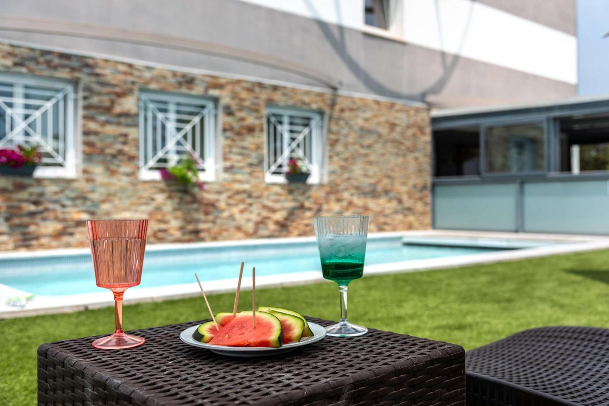 Sure Hotel By Best Western Beziers Le Monestie Boujan-sur-Libron Bagian luar foto